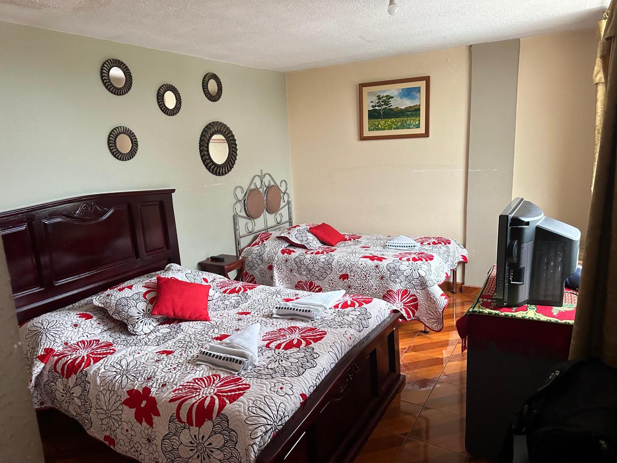 Hostal Jora Continental Cotacachi Extérieur photo